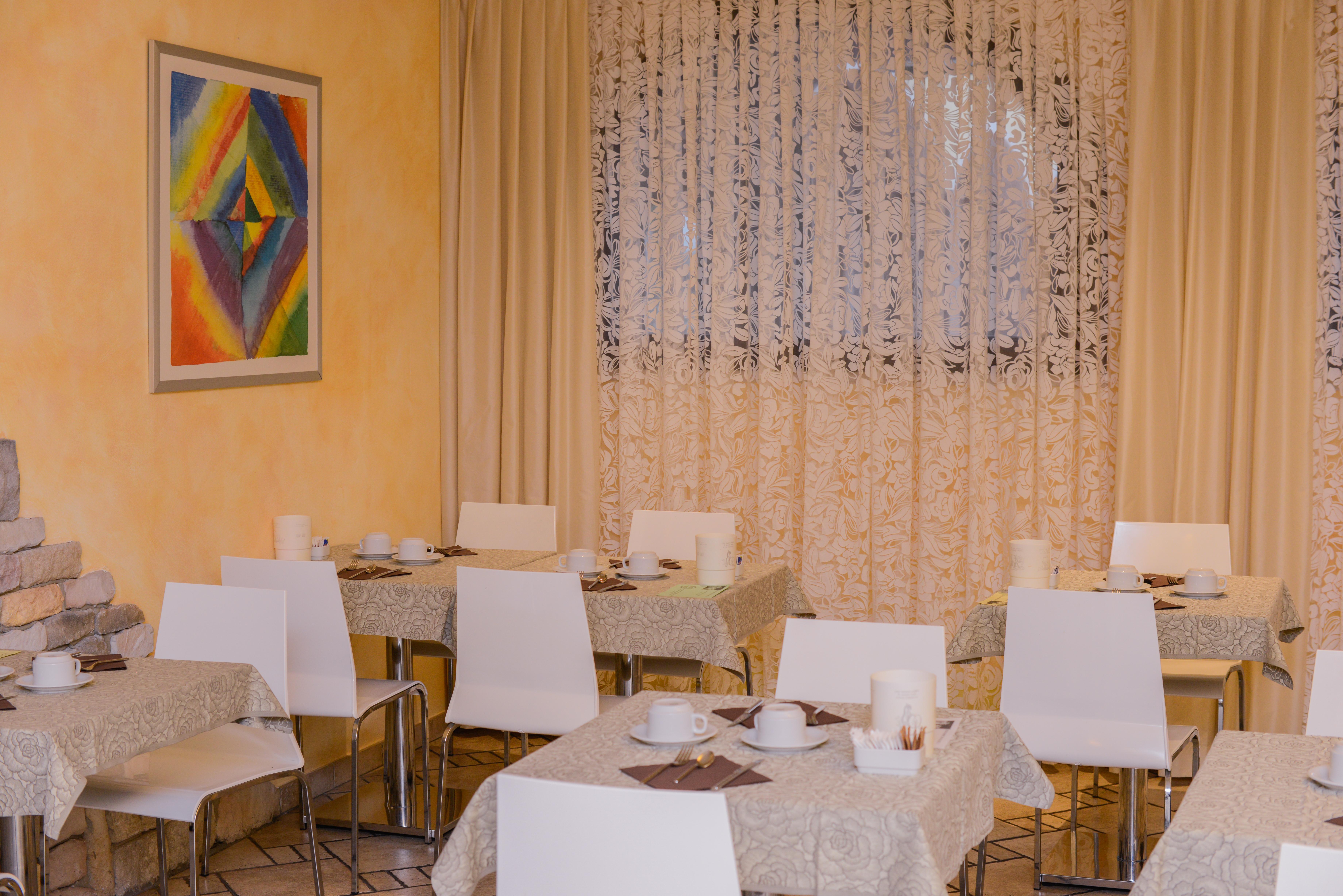 Ahg Donna Silvia Wellness Hotel Manerba del Garda Exterior photo